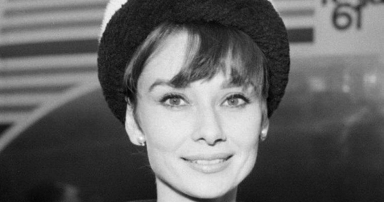 Audrey Hepburn | 7 αγαπημένα της προϊόντα ομορφιάς που μπορείτε να αγοράσετε ακόμα και σήμερα