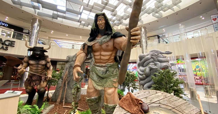 «Τέρατα, Θρύλοι & Μύθοι»: Τα τέρατα της ελληνικής μυθολογίας ζωντανεύουν στο Mediterranean Cosmos