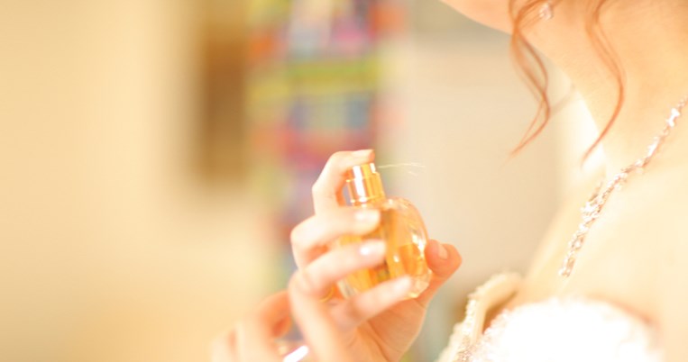 Ποια είναι η διαφορά μεταξύ Eau de Toilette και Eau de Perfume; Και άλλες 8 απορίες