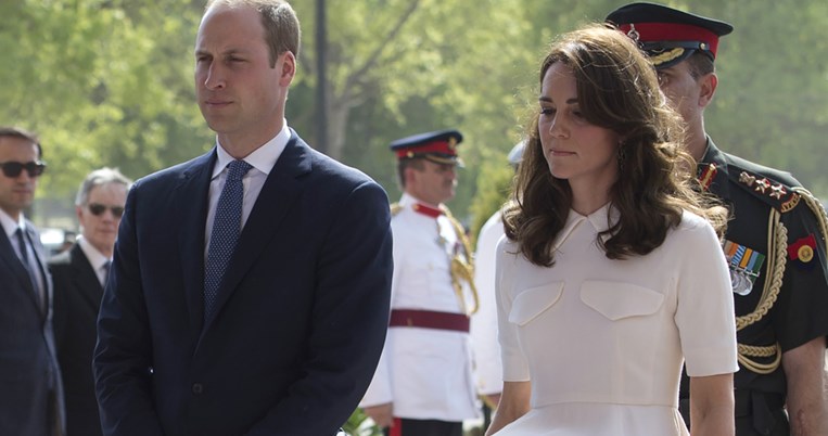 Αυτό το ζευγάρι nude γόβες η Κέιτ Μίντλετον το φόρεσε 6 φορές