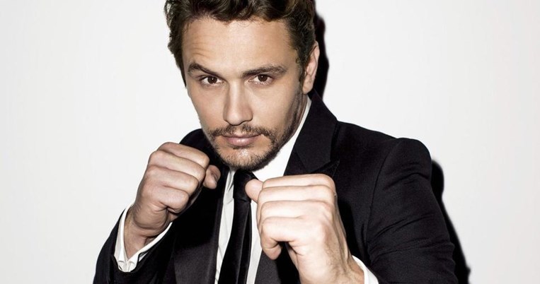 Ο James Franco έχει γενέθλια. 10 φορές που έχει πετάξει τα ρούχα του στα social media