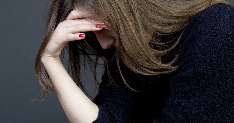 10 σημάδια που δείχνουν ότι οι ανασφάλειές σου, σε καταστρέφουν