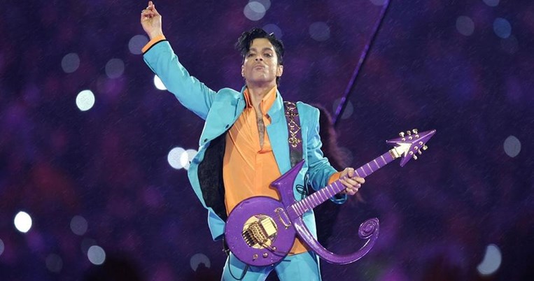 Νεκρός βρέθηκε ο Prince στην έπαυλή του στη Μινεσότα