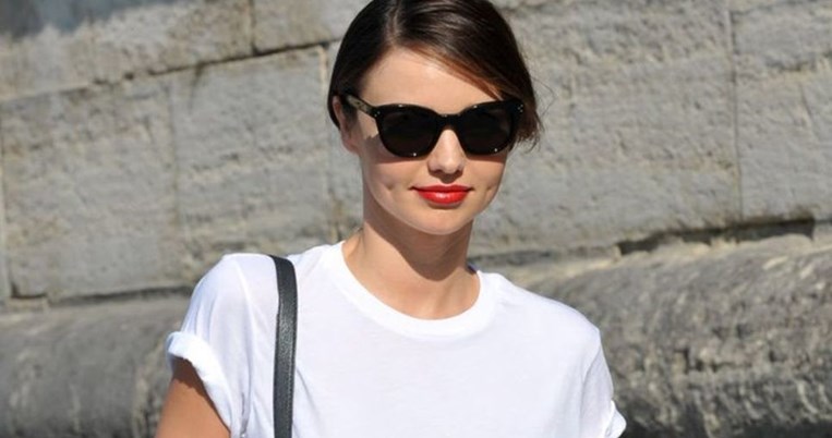 Ποιο λευκό T-Shirt ταιριάζει στο σωματότυπό σου;