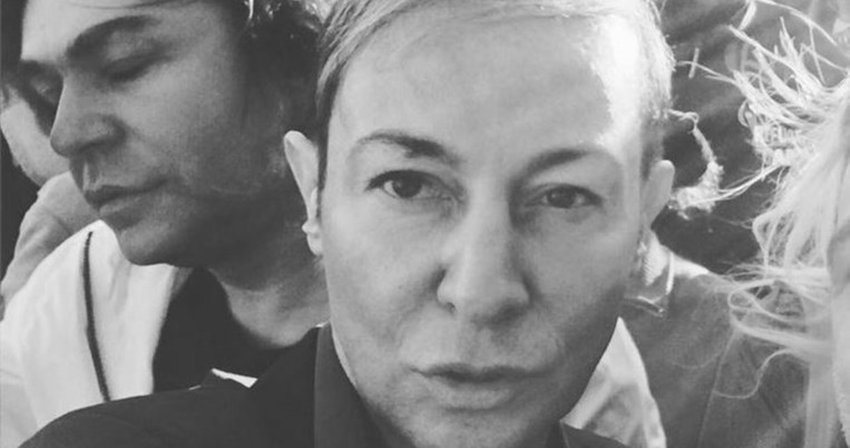 Η αβάσταχτη ελαφρότητα της σέλφι Κωστέτσου-Σαμαρά στην Ειδομένη