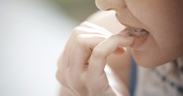 5 τρόποι για να σταματήσεις να τρως τα νύχια σου