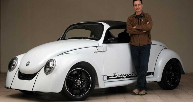 Τεχνικός της ΕΡΤ έφτιαξε το σκαθάρι των ονείρων του και έκανε την Volkswagen να παραμιλά