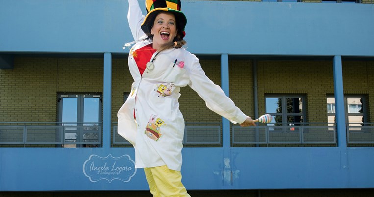 Η μοναδική Clown Doctor στην Ελλάδα αλλάζει όσα ξέραμε για τη θεραπεία/αποκατάσταση των παιδιών