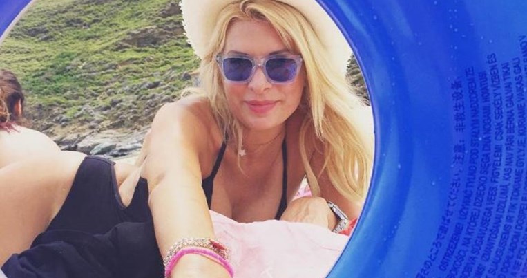 Η Άνδρος της Ελένης Μενεγάκη μέσα από το Instagram