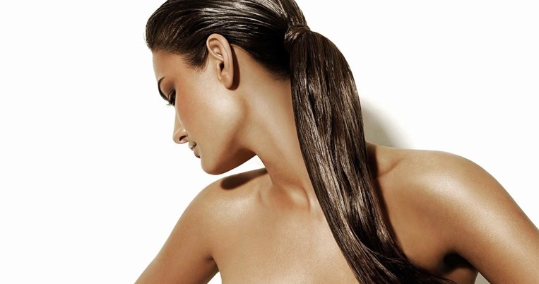 6 μάσκες μαλλιών της L'oreal θρέφουν και «αναγεννούν» τα ταλαιπωρημένα μαλλιά σας