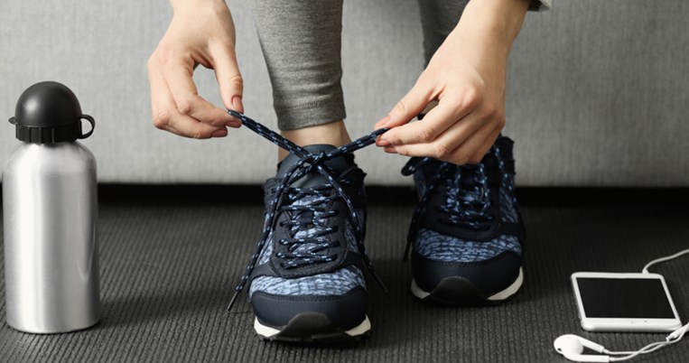 Τα 10 ωραιότερα και πιο οικονομικά running shoes της Intersport από 19.99 ευρώ