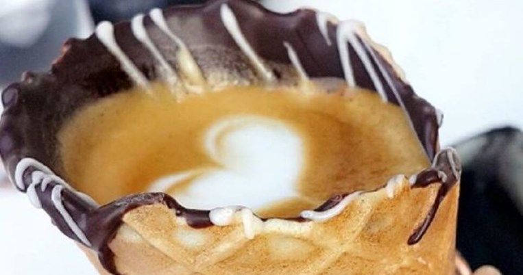 Ο καφές σε χωνάκι σοκολάτας που έχει ξετρελάνει το Instagram