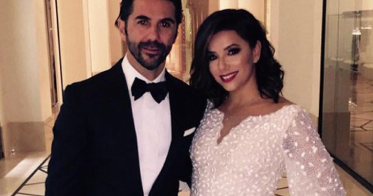 Παντρεύτηκε η Eva Longoria με νυφικό από την Victoria Beckham. Οι πρώτες φωτό από το γάμο