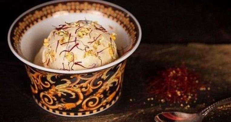 Η πιο ακριβή μπάλα παγωτού στον κόσμο στοιχίζει 730 ευρώ στο Ντουμπάι