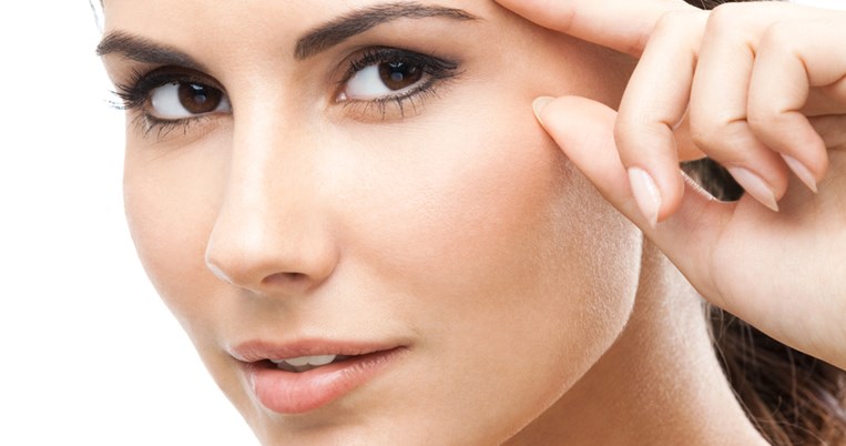 10 κρέμες ματιών που κάνουν θαύματα από 15.90 ευρώ