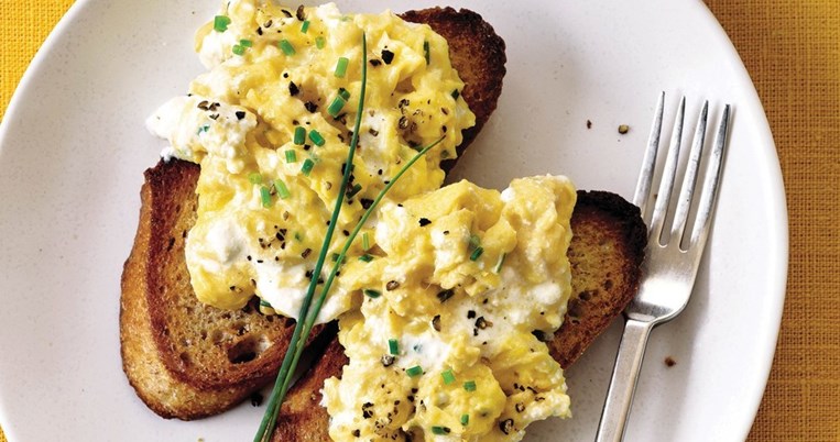 Tα καλύτερα scrambled eggs τα έφτιαξε ο Gordon Ramsay και έχουμε τη συνταγή