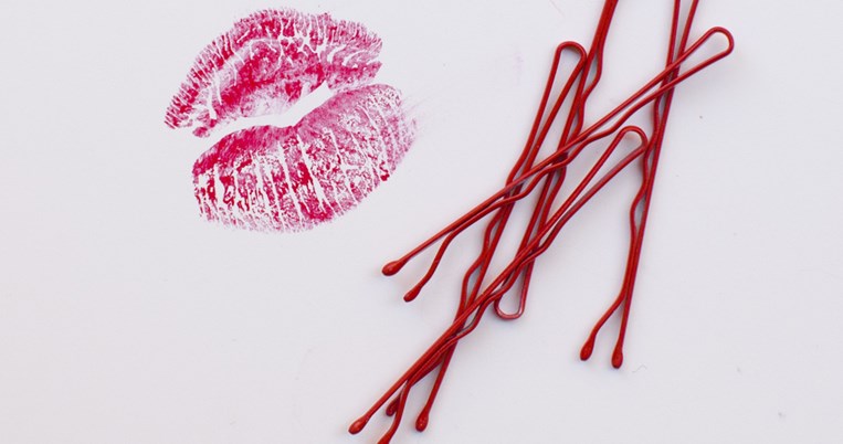 Τσιμπιδάκια μαλλιών: ξέρετε ότι τόσα χρόνια τα χρησιμοποιείτε εντελώς λάθος;