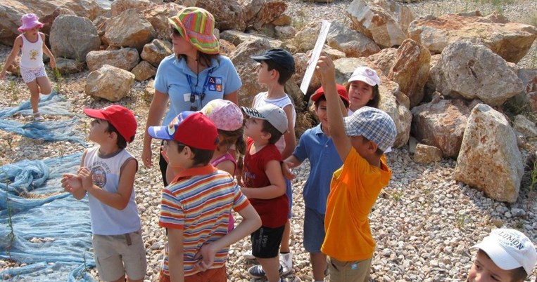 Το πρώτο θεματικό 10ήμερο της εναλλακτικής κατασκήνωσης του Ελληνικού Κόσμου ξεκινάει!