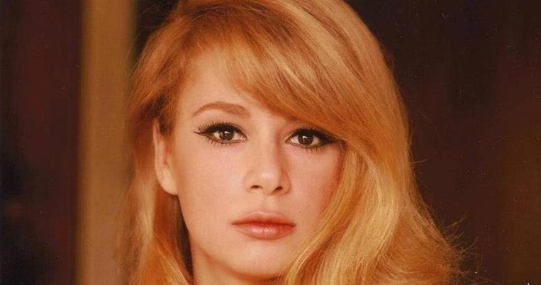 Όλη η αλήθεια για τον άγνωστο γιο της Αλίκης Βουγιουκλάκη