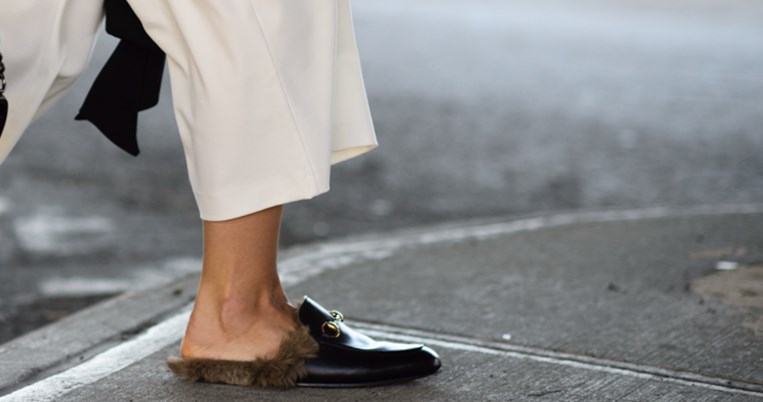 Η παγκόσμια στιλιστική φρενίτιδα των Gucci loafers