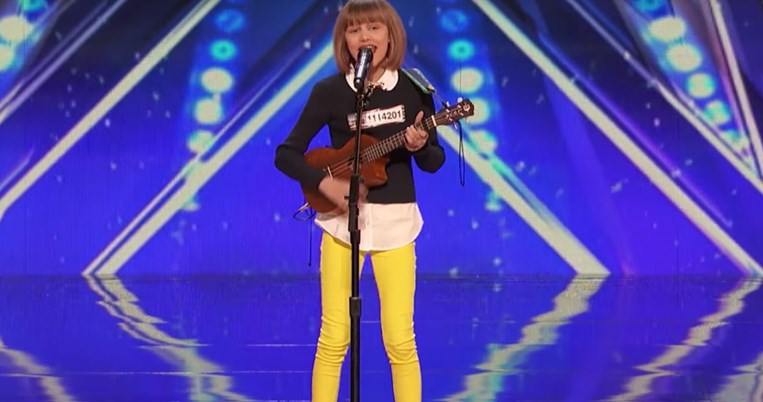 «Είσαι η επόμενη Taylor Swift». Η 12χρονη που έκλεψε τις εντυπώσεις στο «Αμερική, έχεις ταλέντο»