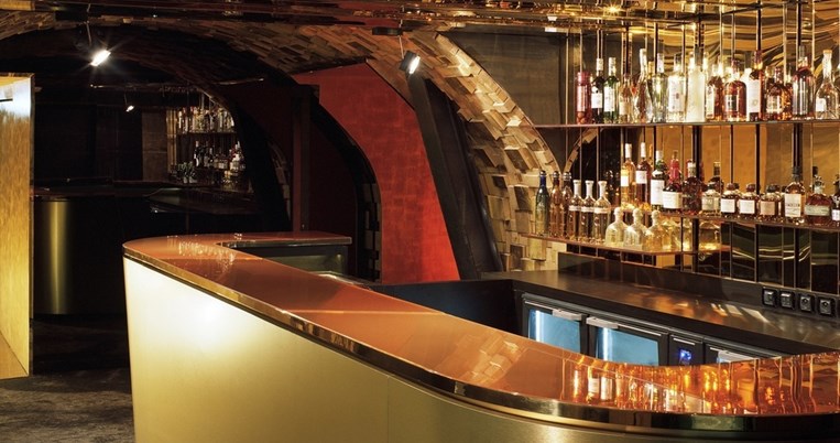 Silencio: Το μπαρ του David Lynch στο Παρίσι είναι μια κλειστή λέσχη διασκέδασης 