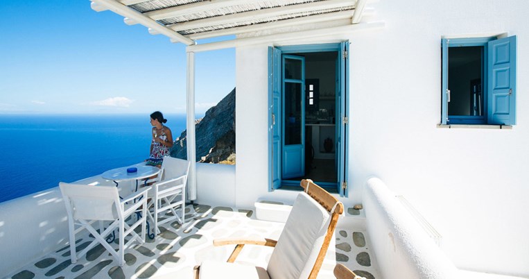 Από τα 10 νησιά στην Ευρώπη με τα καλύτερα ξενοδοχεία για τους Βρετανούς, τα 8 είναι ελληνικά