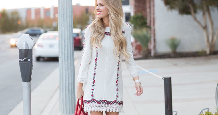 Τα 7 ωραιότερα φολκλόρ φορέματα της αγοράς από 29.95 ευρώ