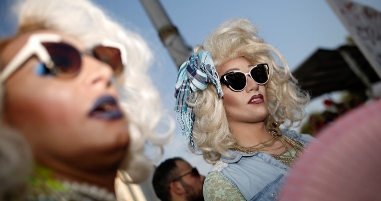 15+1 εικόνες από την Παρέλαση Υπερηφάνειας στη Θεσσαλονίκη