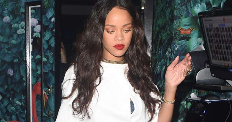 Η Rihanna πήγε για clubbing με μπότες αξίας 3.500 ευρώ. Και ναι, εξαντλήθηκαν