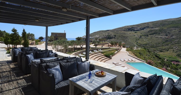 Η λέξη ζεν δε φτάνει για να περιγράψει το Aegea Blue Resort στην Άνδρο 