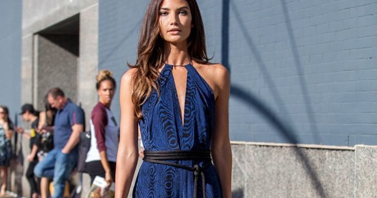 10+2 τέλεια εκπτωτικά ρούχα και αξεσουάρ σε navy blue από μόλις 2.00 ευρώ