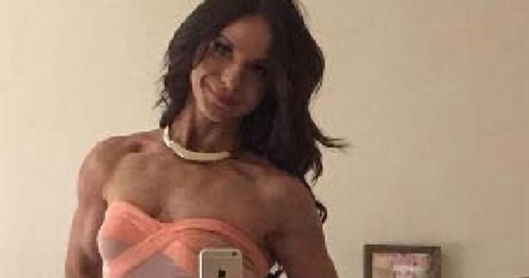 Καλεσμένη σε γάμο δέχτηκε σκληρό bullying λόγω του φορέματός της