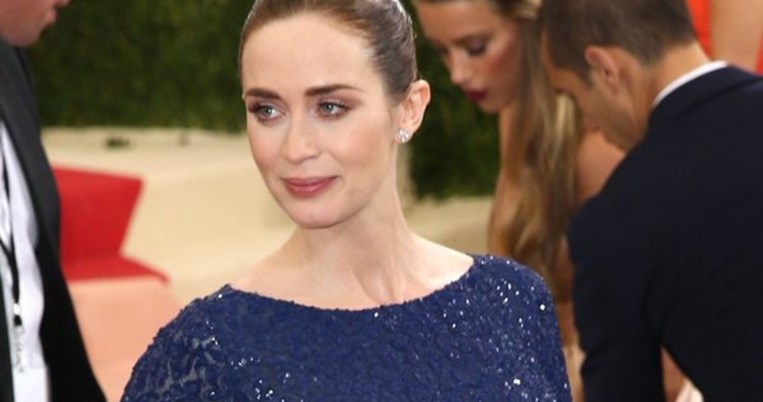 Η Emily Blunt γέννησε και κανείς δεν το κατάλαβε. Ποιος έκανε την αποκάλυψη; 