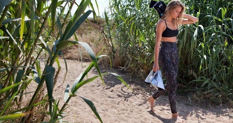 Να βάλεις τα Saltbeat και να φυσάει. To ελληνικό brand που ντύνει τα κορίτσια των θαλάσσιων σπορ