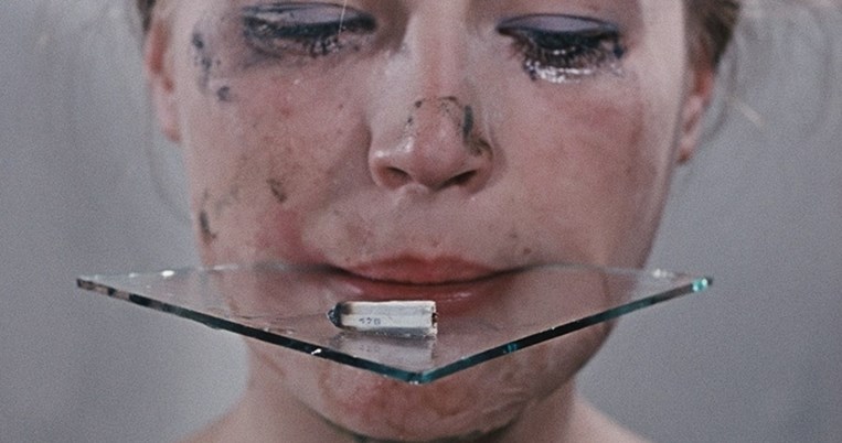 Ψύχωση 4:48: Η παράσταση-εμπειρία που ξεκινά τα μεσάνυχτα και ολοκληρώνεται το ξημέρωμα