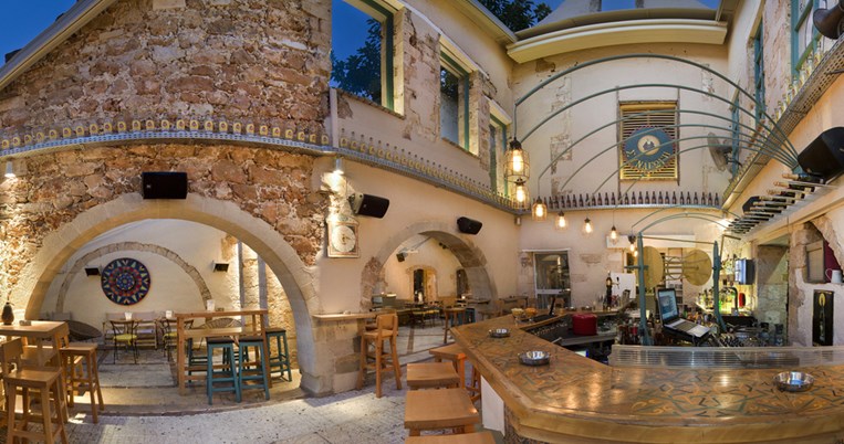 Εάν πας στα Χανιά και δεν περάσεις από τη Συναγωγή εσύ θα χάσεις