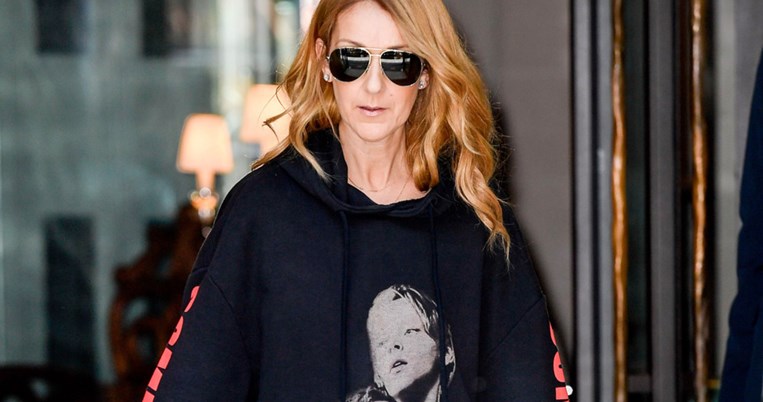 H Celine Dion αλλάζει στυλ και «ροκάρει» φορώντας φούτερ Vetements των 885 δολαρίων