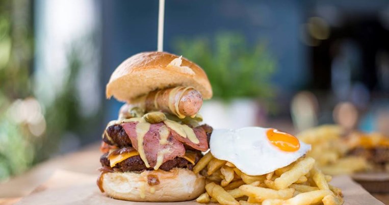 Το Berliner έχει τα πιο εξωφρενικά burger της πόλης