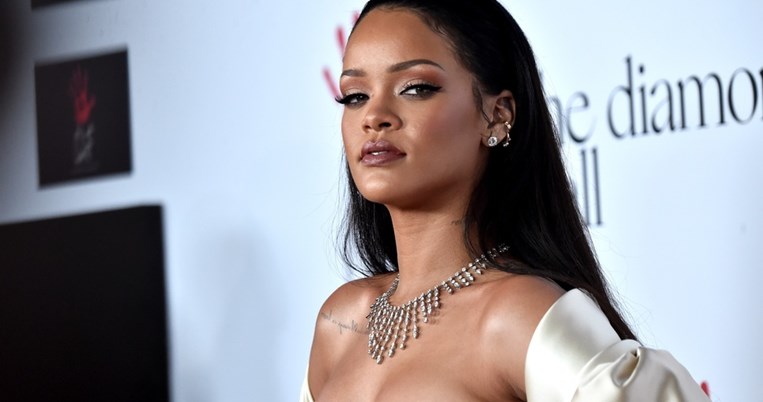 Η Rihanna ήταν στη Νίκαια την ώρα της σφαγής. Η φυγάδευση και το μήνυμα στα social media