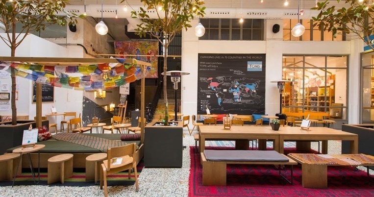 Η ζωή συνεχίζεται (όμορφα) στο Toms Flagship store στη Θεσσαλονίκη 