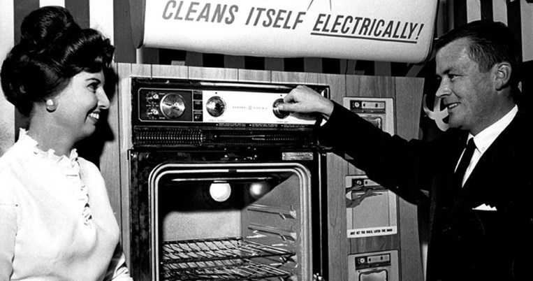 Oι ηλεκτρικές συσκευές που καταναλώνουν περισσότερο ρεύμα. Το πιστολάκι μία από αυτές