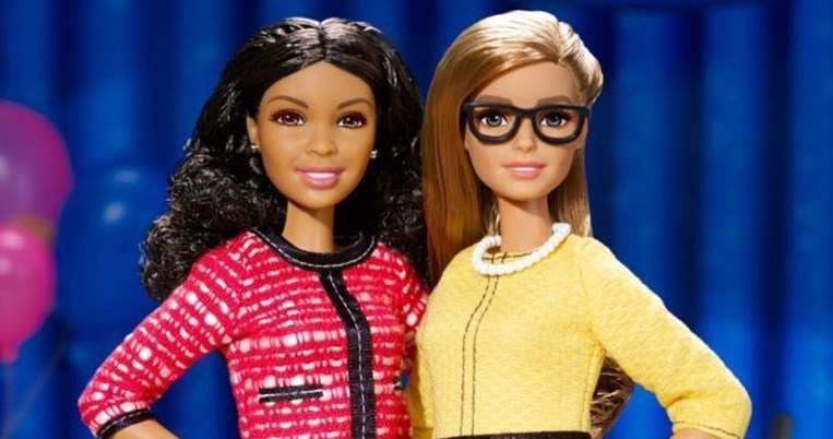Η Barbie έγινε Πρόεδρος της Αμερικής για να εμπνεύσει τα νέα κορίτσια να κυνηγήσουν τα όνειρα τους
