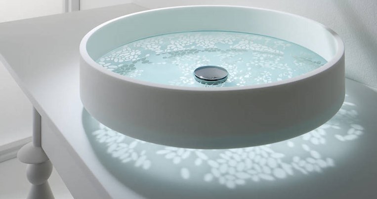 Aυτό είναι το πιο εντυπωσιακό μπάνιο που έχετε δει. O νιπτήρας είναι "ζωντανός"