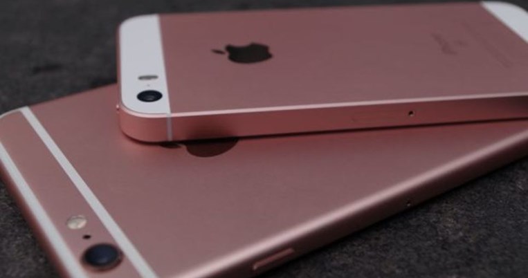 Διέρρευσαν εικόνες του iPhone 7: Θα είναι ροζ, αδιάβροχο και θα μοιάζει με το iPhone 5