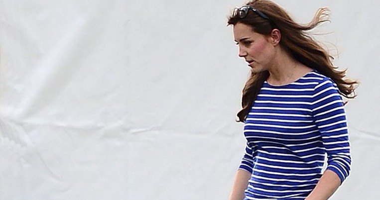 Τα κομψά παπούτσια που φορά η Κέιτ Μίντλετον όταν ταξιδεύει