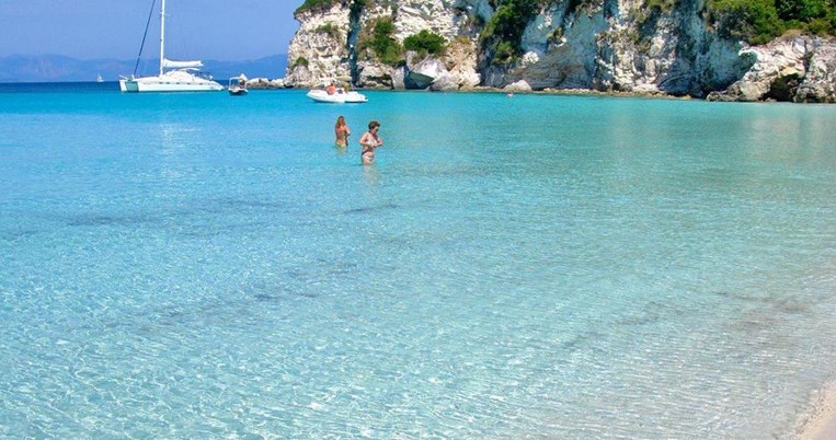 Αντίπαξοι: Οι παραλίες της Καραϊβικής στην Ελλάδα