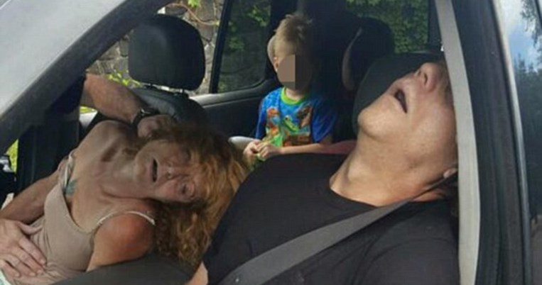 H αστυνομία του Οχάιο ανέβασε φωτογραφίες από γονείς με υπερβολική δόση