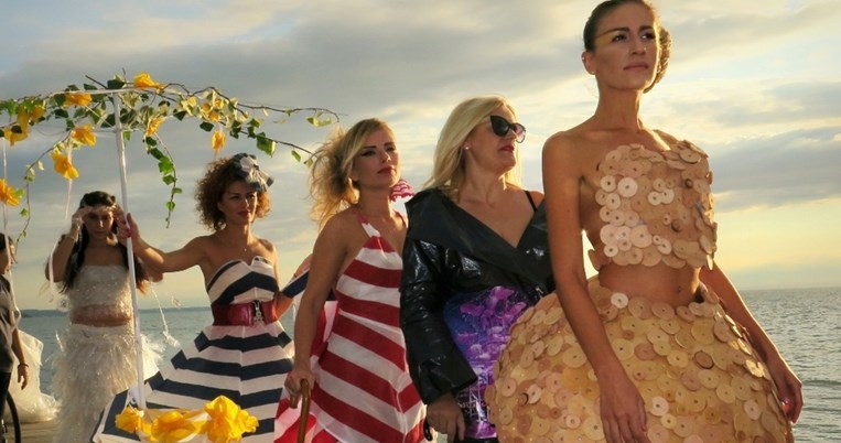 Η παραλία Θεσσαλονίκης μεταμορφώνεται σε μια μεγάλη πασαρέλα