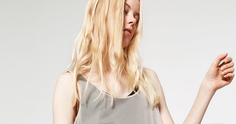 Ένα ρούχο που δε μοιάζει με ρούχο κερδίζει συνεχώς έδαφος σαν το πιο χαριτωμένο κομμάτι της σεζόν